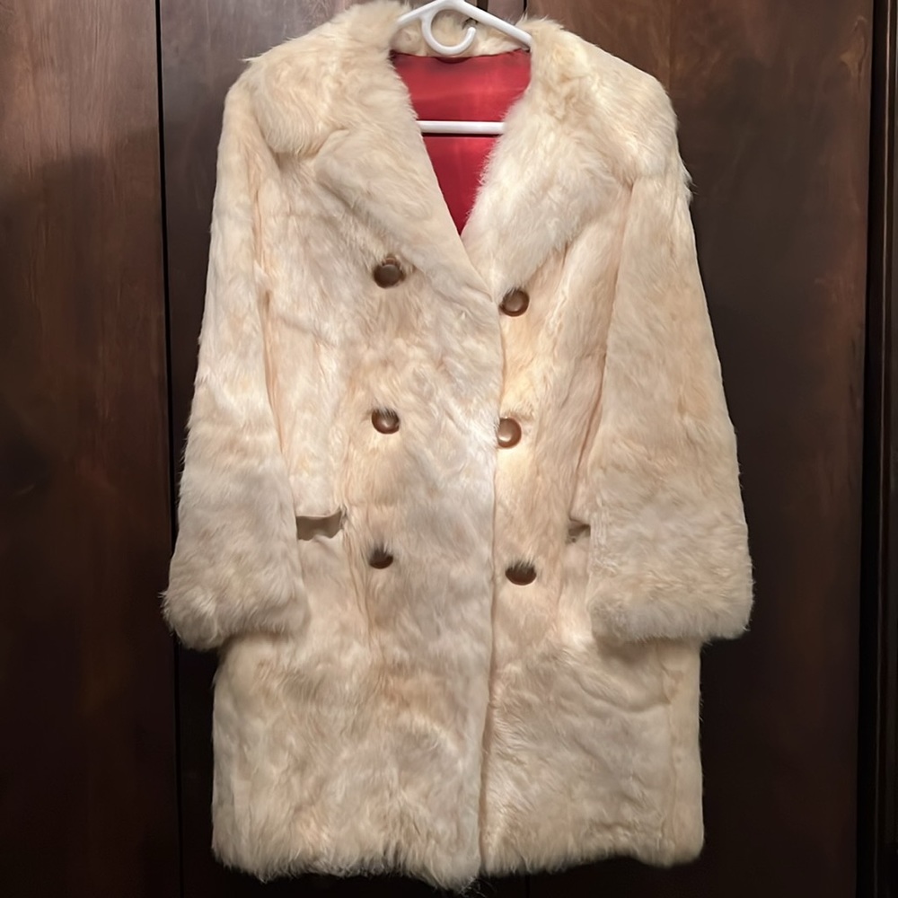 NEW Sophisticated Rabbit Fur Coat | Fully Lined | Side Pockets | Size 7/8